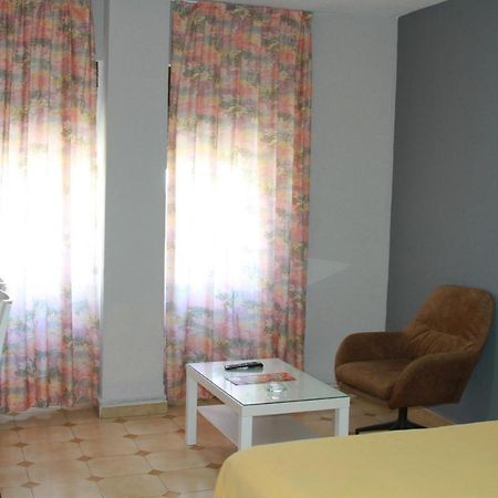 Apartamentos Resitur Севиля Екстериор снимка