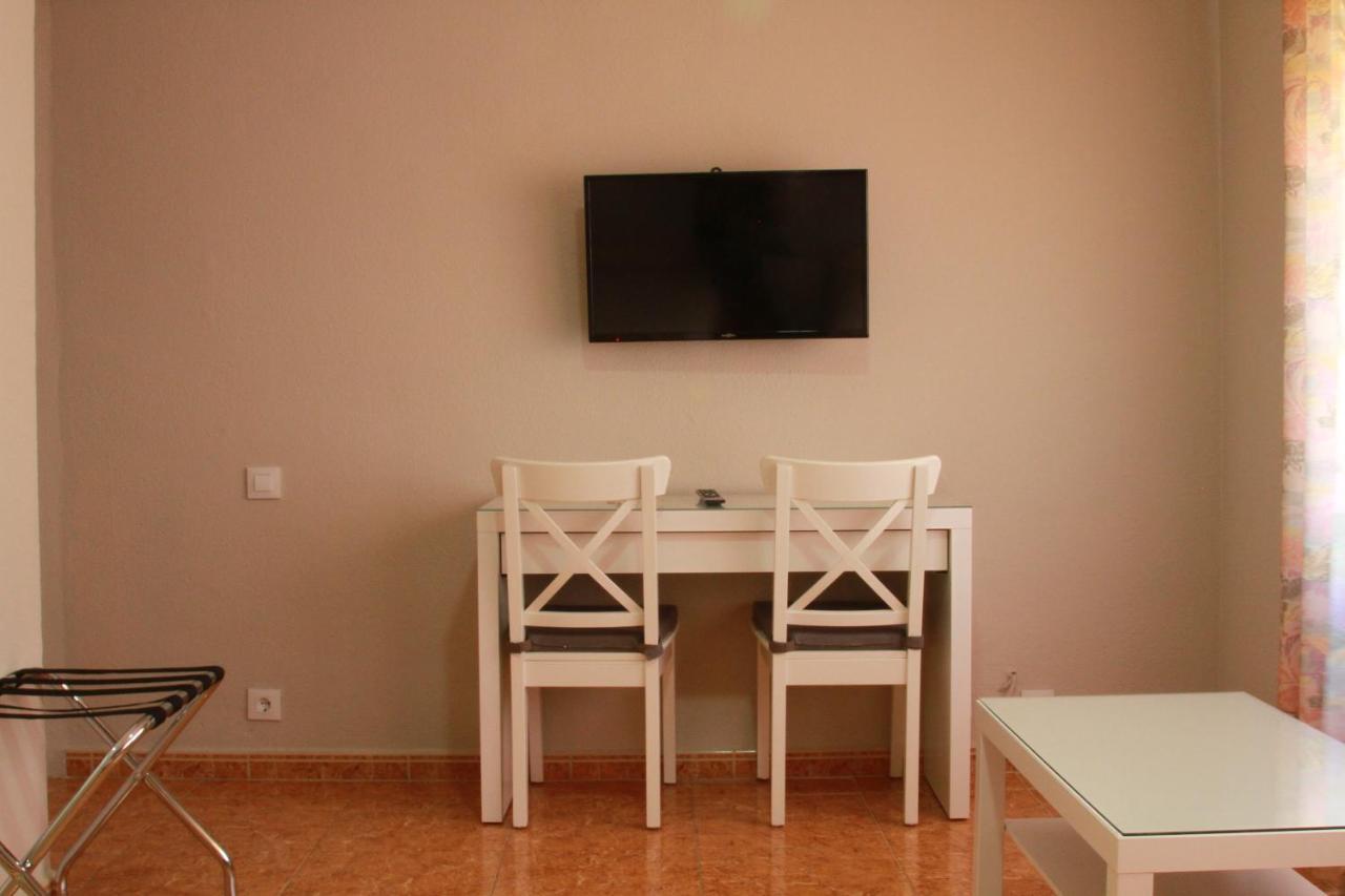 Apartamentos Resitur Севиля Екстериор снимка
