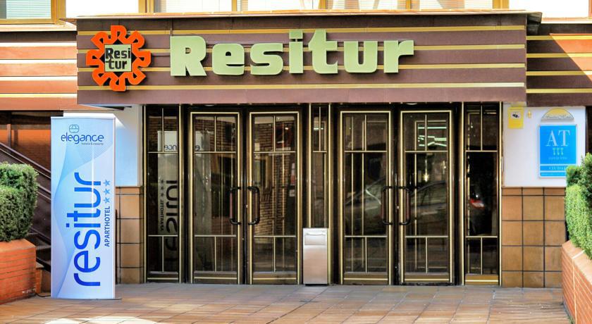Apartamentos Resitur Севиля Екстериор снимка