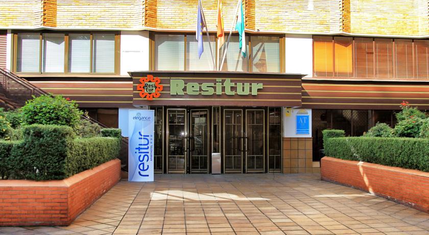 Apartamentos Resitur Севиля Екстериор снимка