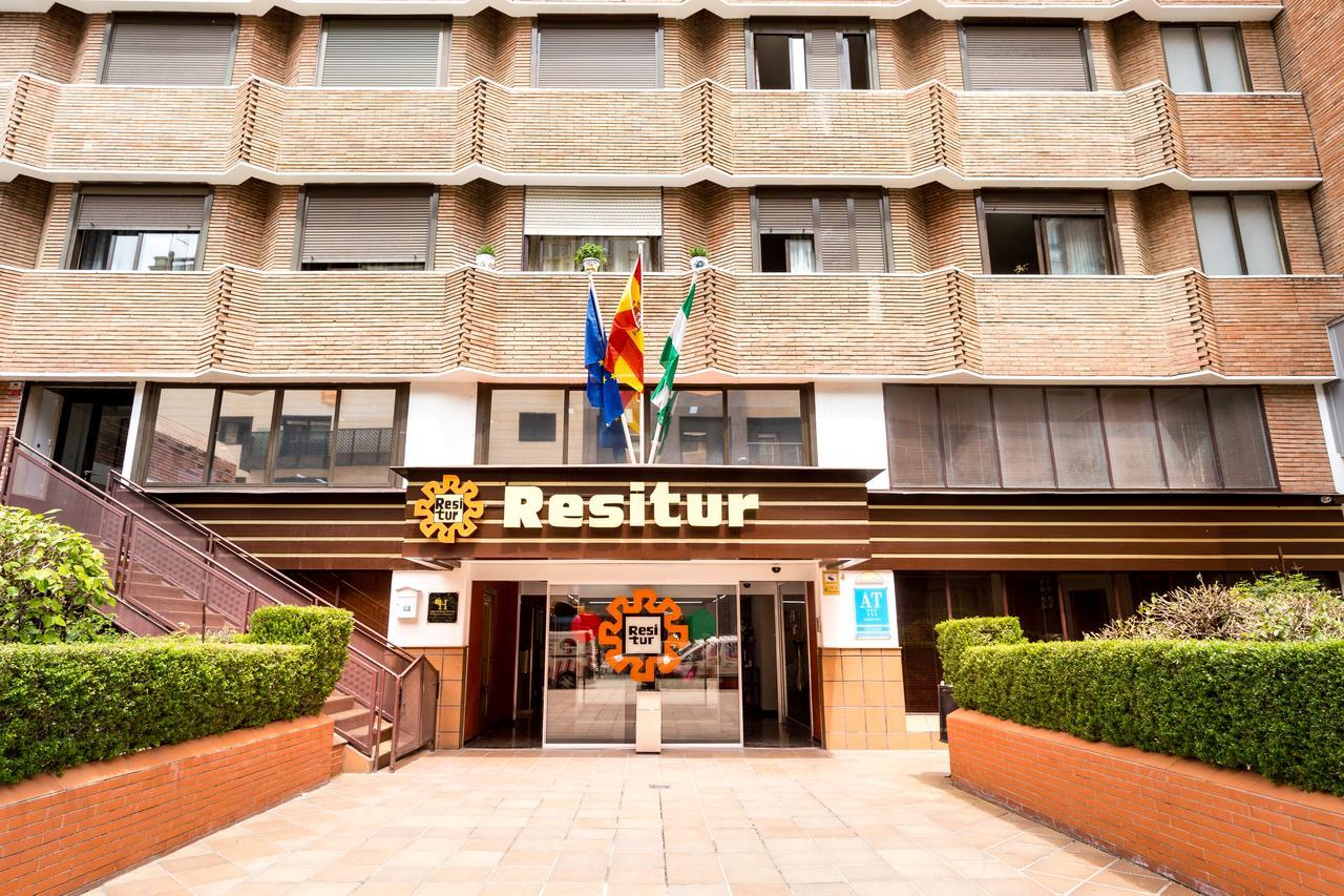 Apartamentos Resitur Севиля Екстериор снимка