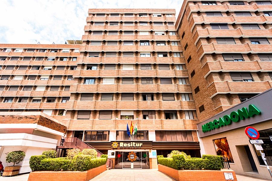 Apartamentos Resitur Севиля Екстериор снимка